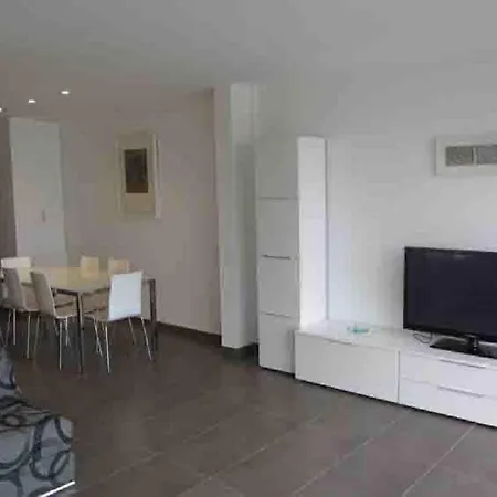 Voramar 33a Апартаменты